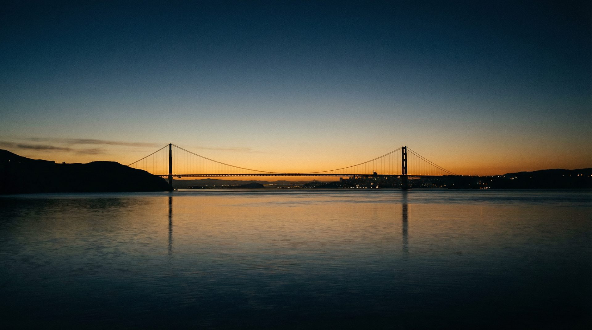 Golden Gate Bridge at sunset over the San Francisco Bay